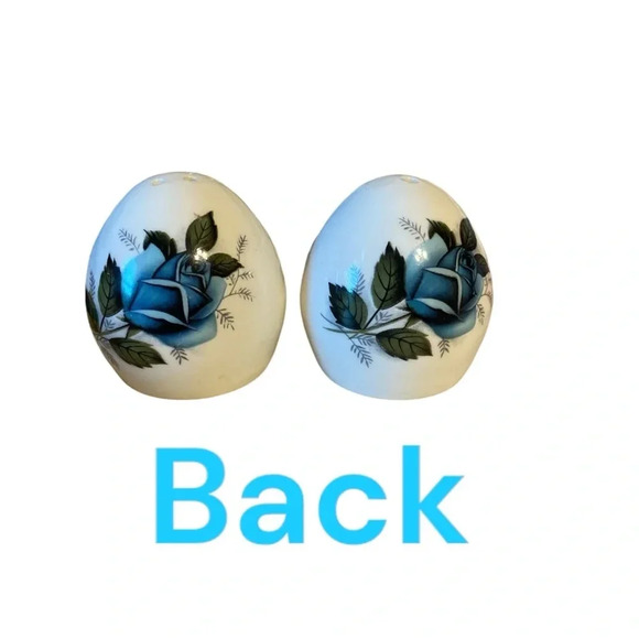 🪻 Sandford fine bone china sal and pepper shakers 🪻 - Picture 2 of 5
